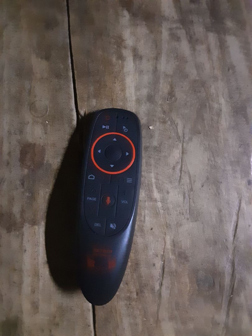 dùng được nhưng cảm ứng k được