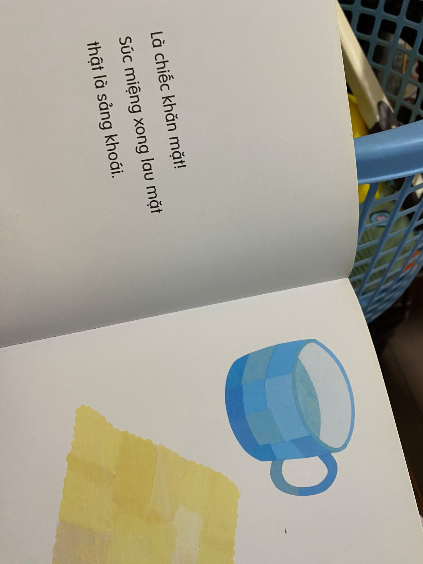 shop soạn hàng nhanh, sách đẹp, quấn 2 lớp chống sốc rất kĩ…sẽ ủng hộ thêm