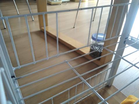 đã gọi điện, email phản hồi về sản phẩm mà chưa thấy có thông tin xử lý là sao ạ?. Sản phẩn lỗi nhiều chỗ