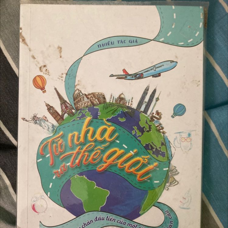 Sách được bọc đẹp. Giao nhanh. Mình chưa đọc hết nhưng nhìn chung sách sẽ giới thiệu góc nhìn của các bạn du học sinh ở các quốc gia và châu lục khác nhau.