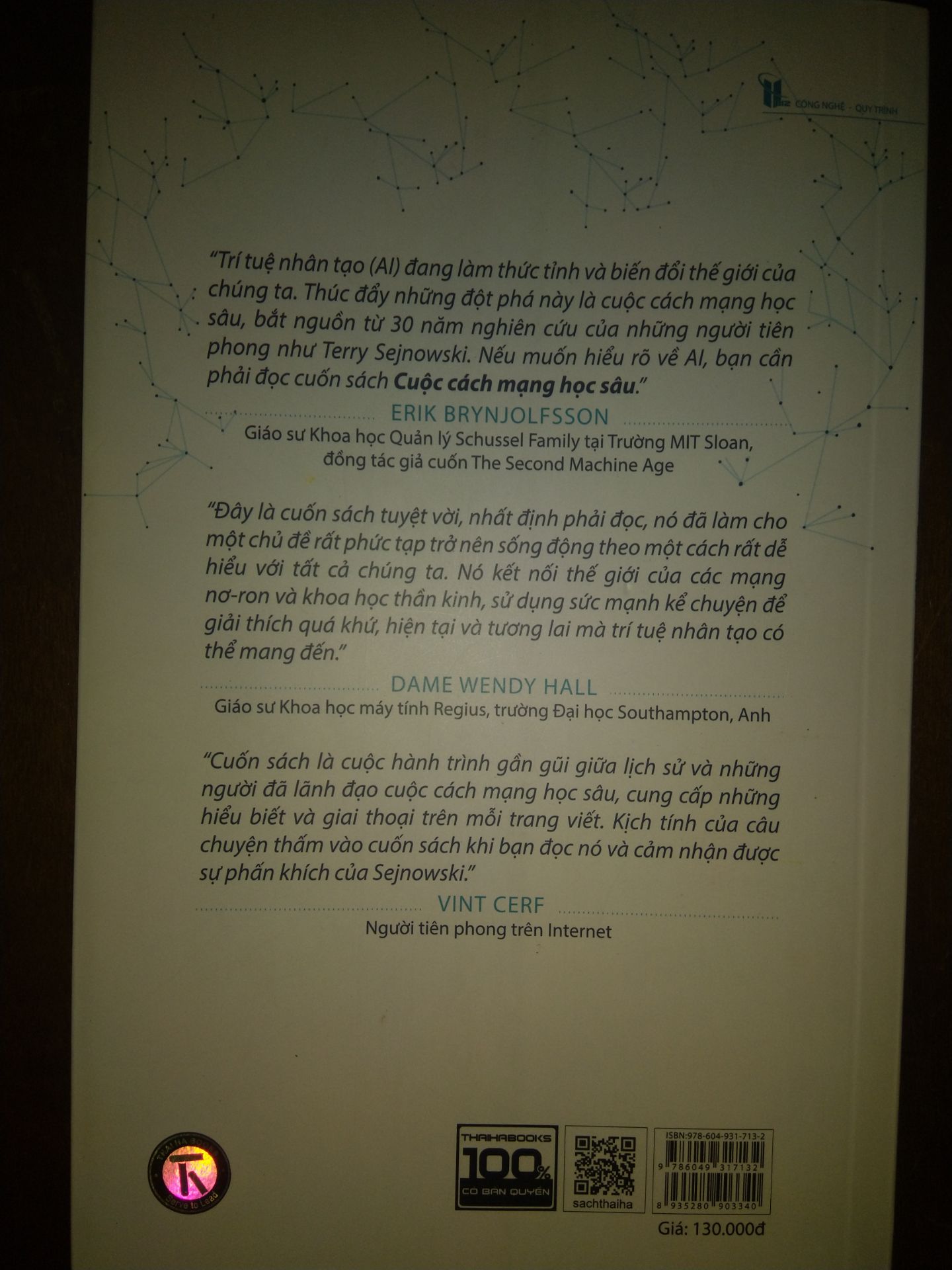 giao muộn một ngày, sách mới, đẹp, ko bị gãy góc
nội dung hơi chuyên môn so với một người ko làm trong lĩnh vực như mình, nhưng mà mn đọc để hiểu biết thêm cũng được
mình chụp phần mục lục cho mn tham khảo