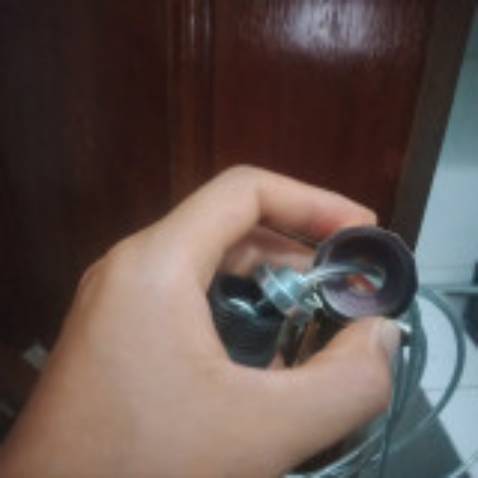 Sản phẩm tốt trong tầm giá, tôi rất thích chất lượng dây, mềm không bị quấn lại lõi thép rất đặc biệt, có thể điều chỉnh độ dài tùy theo chiều cao của mình . Ủng hộ