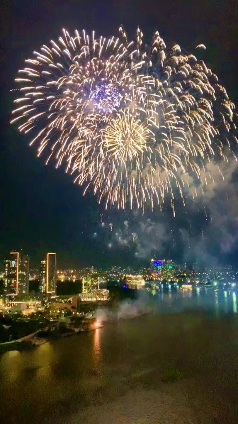 Shop đóng gói sản phẩm cẩn thận
Sản phẩm đúng như mô tả