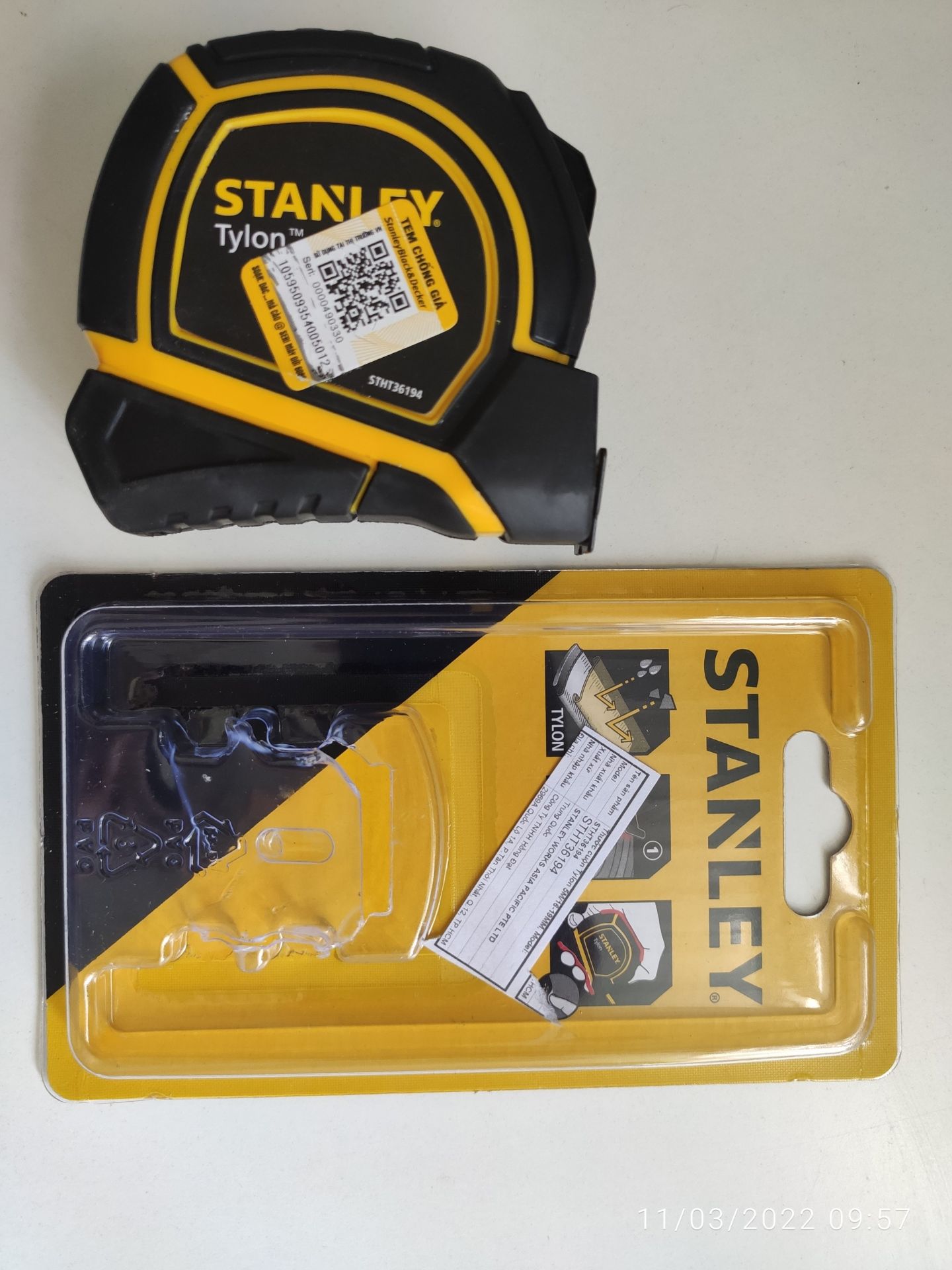 Thước ok, như hình, độ dày thước cũng ổn, còn kích hoạt bảo hành online luôn, khá hài lòng.