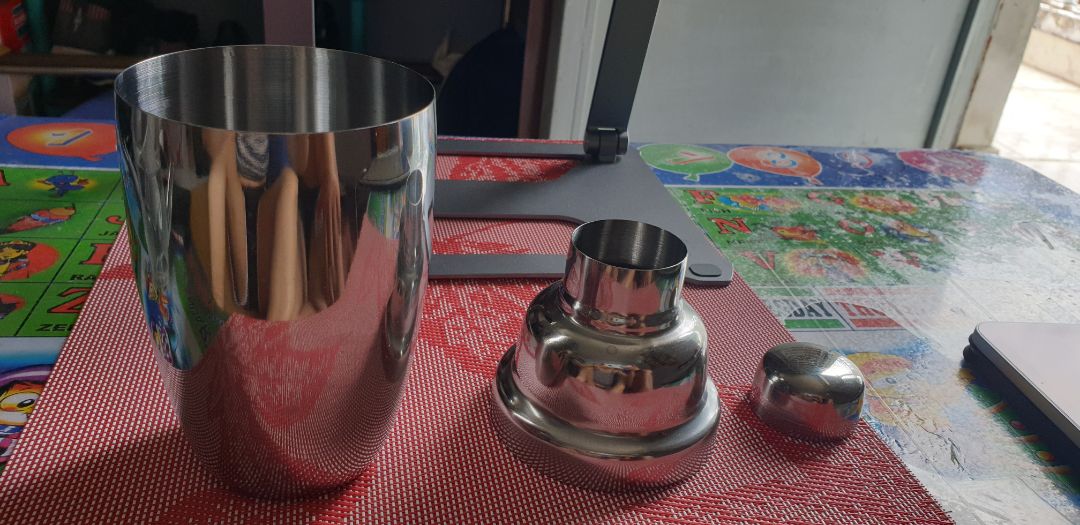 hàng giao nhanh. sản phẩm khá chắc chắn. chưa xài nên không biết như thế nào.