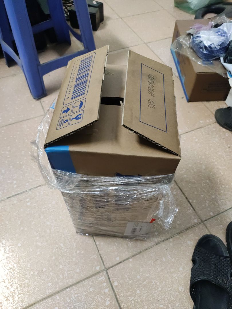 đã nhận được hàng, đúng mẫu mã chủng loại. Sữa uống ngon, sữa tươi ngon hơn hẳn mấy loại sữa bột. Mua được giá 294k free ship. Hạn còn 4 tháng.