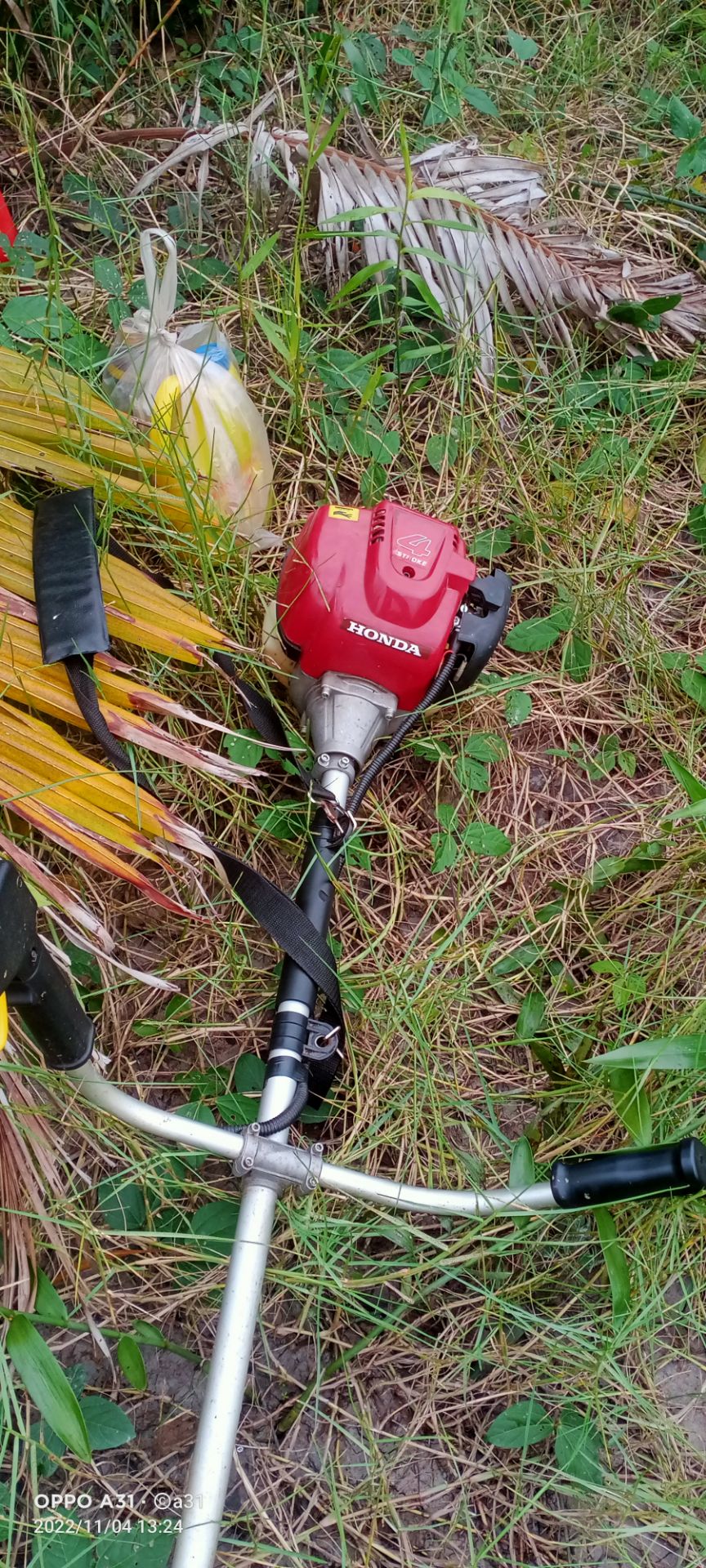 Quá nặng cắt không nổi yêu cầu shop cải tiến kỹ ai