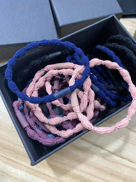 Co giãn tốt, sợi lớn, mối gắn chưa dùng nên chưa đánh giá, có mùi hôi khi mới mở hộp