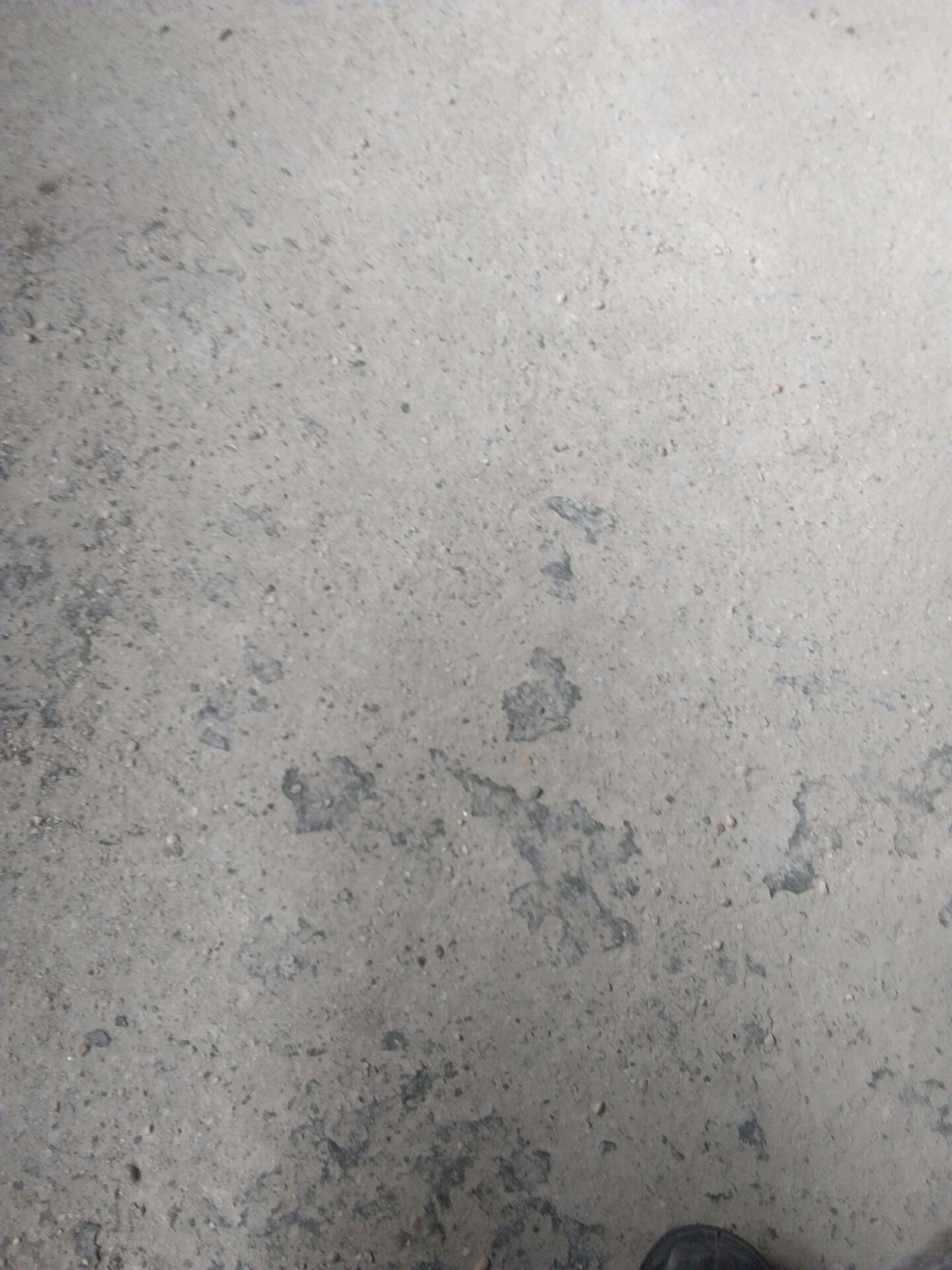 bóng  tốt. ổn định. chưa biết có bền không. dùng bền không. nhưng cứ cho là OK vậy Đi