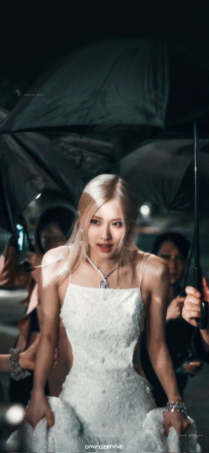 Sách tốt, có transcript rõ ràng, audio nghe rõ ko bị dè! Chỉ dành cho bạn nào học lên band 6+ thui nhé! Học từ vựng ko kĩ là dễ bị ngợp lắm đấy