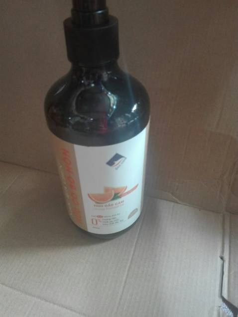 Rửa bát thấy bọt không quá nhiều nhưng rửa rất sạch, mùi cam thanh mát không giống mùi hóa chất, rất thích mùi này. Sẽ tiếp tục mua sp của Ecocare