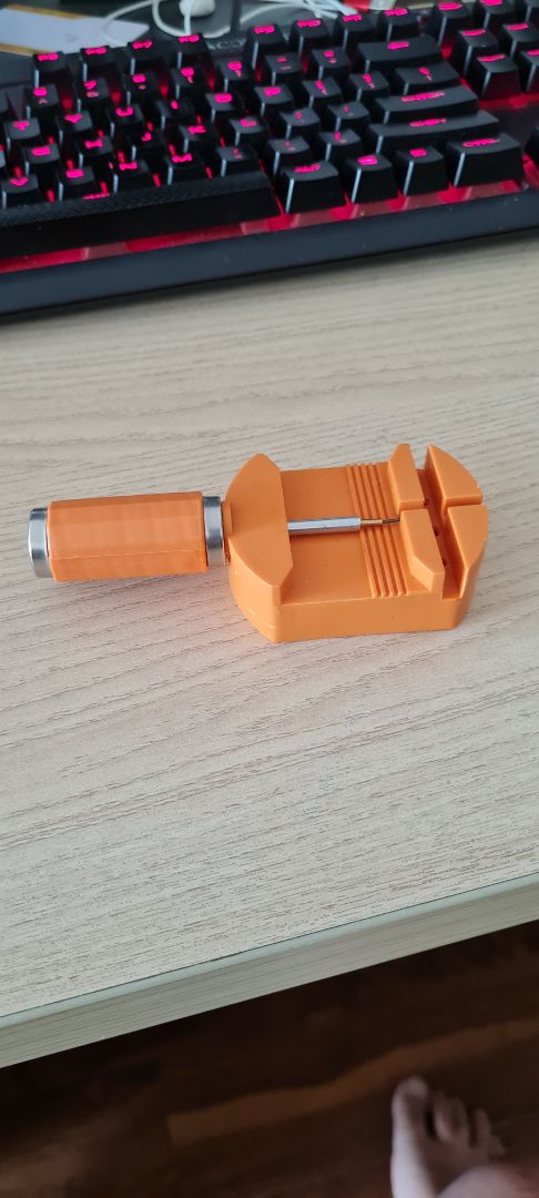 dây đẹp, ship nhanh, chất lượng vừa tầm tiền. có tặng công cụ tháo mắt.