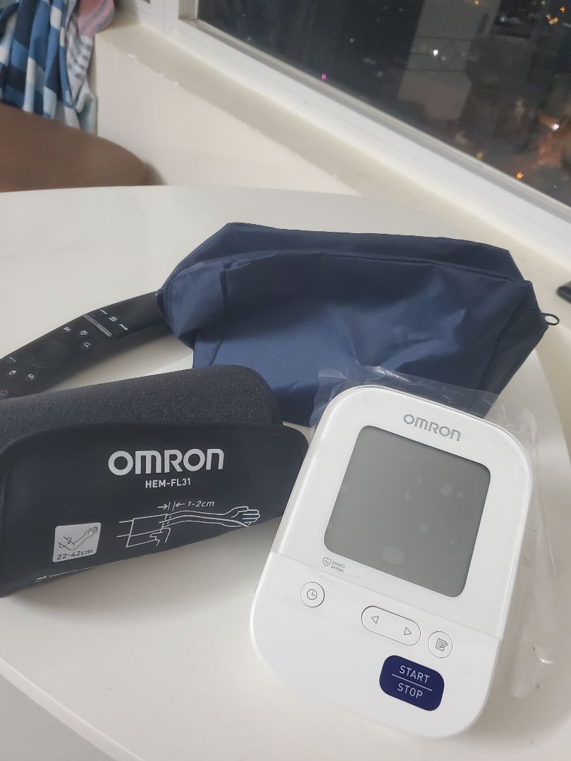 thương hiệu uy tín, bền lâu ( máy cũ ở nhà xài 8 năm rôi)..Chủ Shop tư vấn nhiệt tình và dễ mến. Mình thích nhất vòng pít đời mới tiện lợi không luồn tay,cứng chắc..máy êm nhìu tính năng.