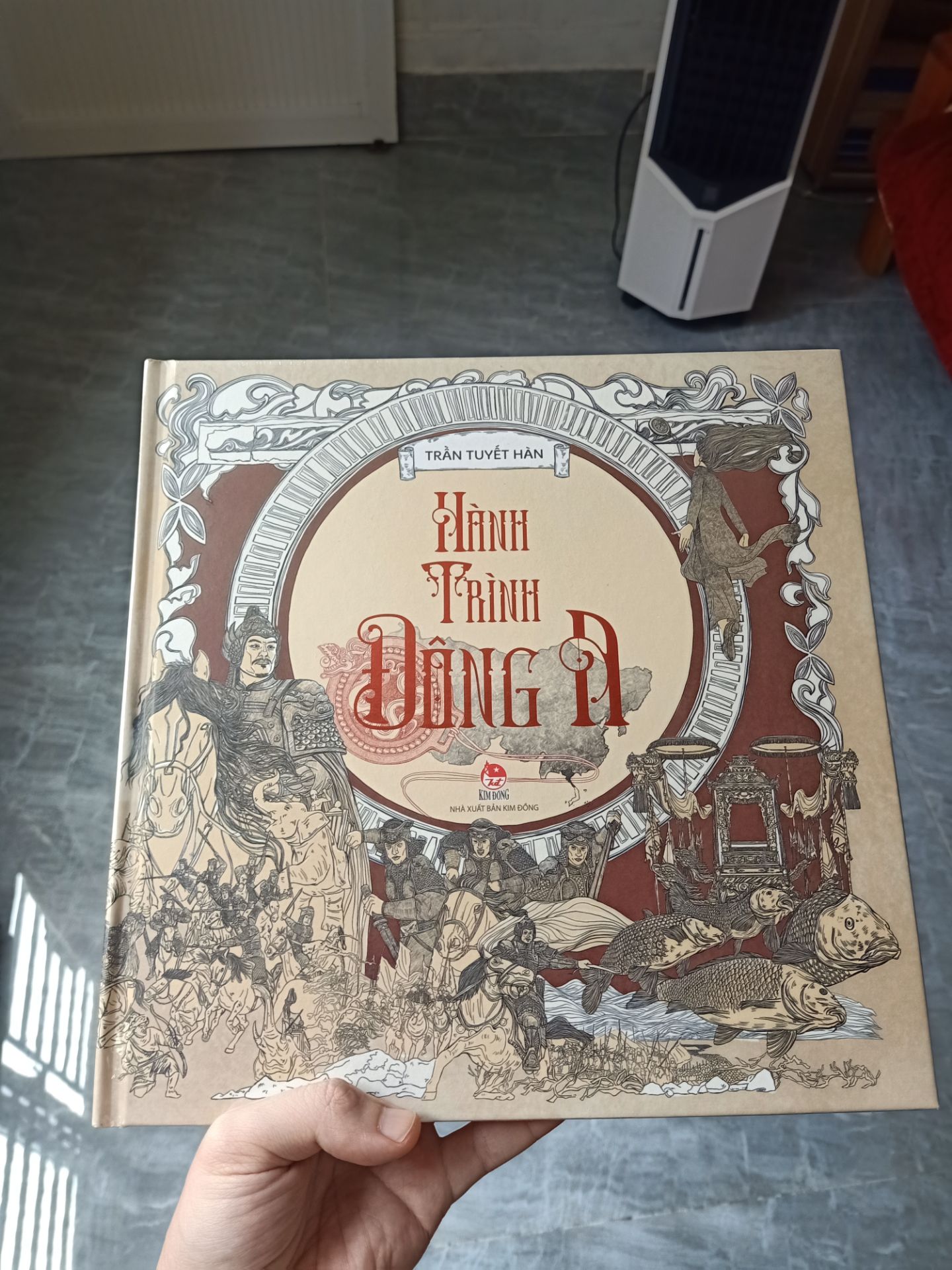 Shipper nhiệt tình, gói hàng siêu nhanh. Bọc màng bọc thực phẩm rõ là kĩ càng luôn. Ưng hết nước chấm =))))))