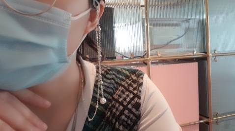 Dây đeo xinh lắm nhe.