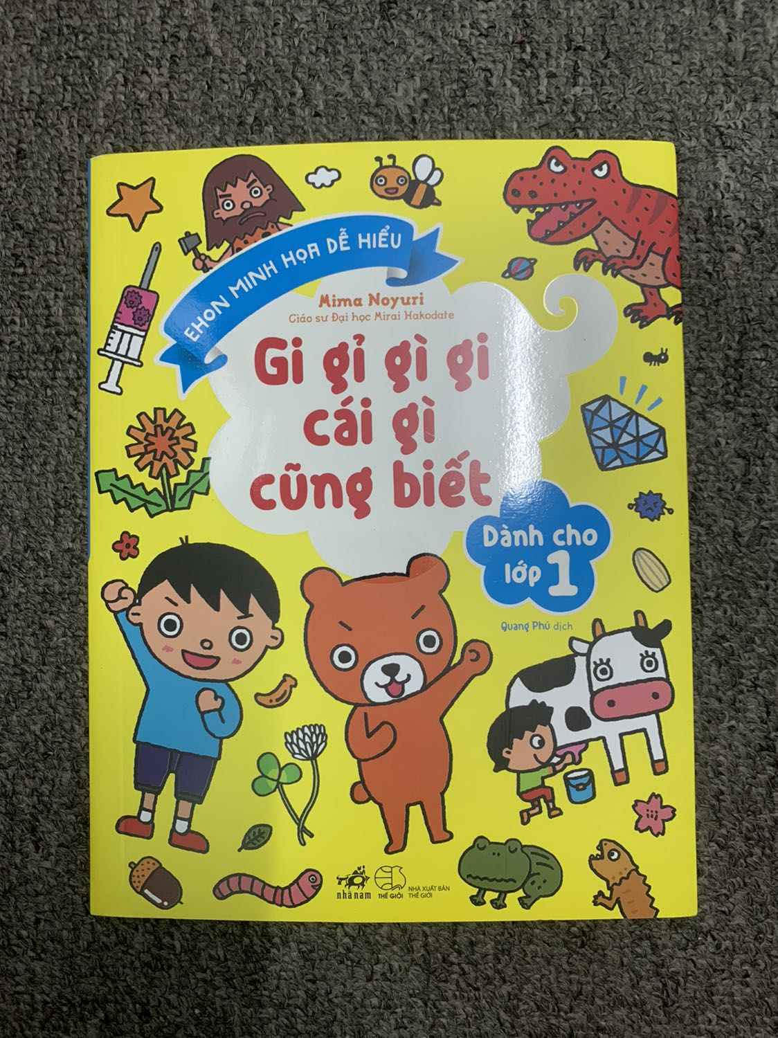 Sách đẹp, in rõ ràng, cùng đọc với bé rất tốt.