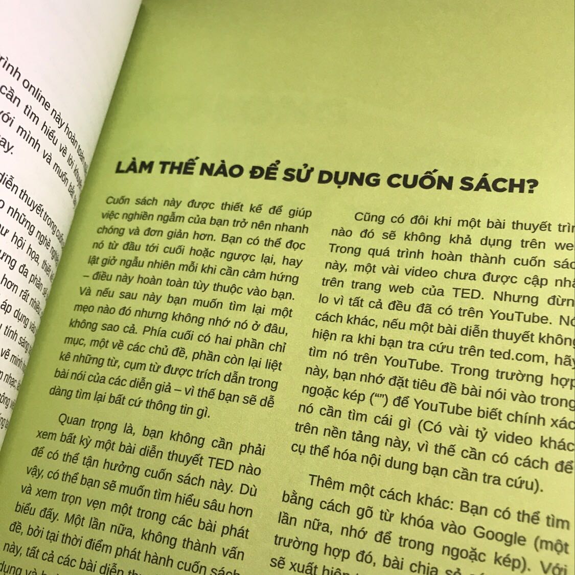 Mình thấy quyển sách này khá hay. Mỗi sáng dậy hay những khi mệt mỏi bạn có thể lật một trang bất kỳ để đọc nhanh để tinh thần phấn khởi hơn.