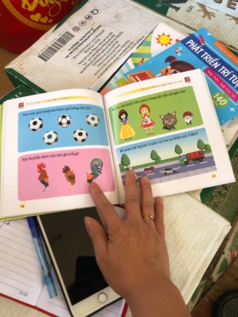 Nội dung dễ hiểu hình ảnh rõ nét bé rất thích đóng gói cận thận giao hàng nhanh