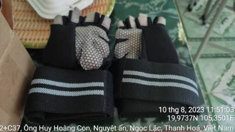 Giao hàng tận nhà nhanh gọn,đóng gói sp đẹp,chất lượng tốt...