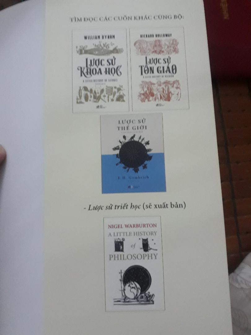 Lược sử kinh tế học cho bạn thấy kinh tế vận hành như thế nào qua từng thời kỳ từ cổ đại đến hiện ví dụ: nhà kinh tế học đầu tiên là các triết gia hy lập,... tuy nhiên theo cảm nhận của mình tác giả trình bày theo dạng báo cáo văn bản nên khô khan dễ gây mê cho người đọc.