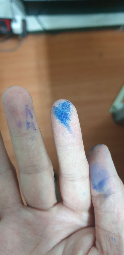 Sản phẩm chất lượng. Giá cả phải chăng. Giao hàng nhanh chóng bất kể mùa dịch hạn chế vận chuyển đi lại. Mua về cầm sản phẩm ra kiểm tra ngay, chơi dơ tay đúng nghĩa ???. Con dấu nhỏ gọn rất ưng ý cả nhà nhen! Còn hộp mực chưa khui nên chưa *** được, nhưng nhìn thì đúng mẫu mã, hị hị. chờ review sau, hàng Thái Lan đó cả nhà nhe!