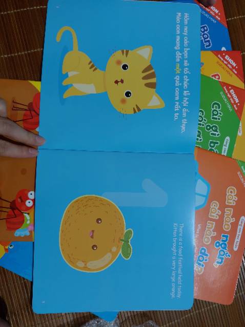 Hình vẽ đẹp sắc nét, đóng gói bọc cẩn thận. Bé nhà mình rất thích