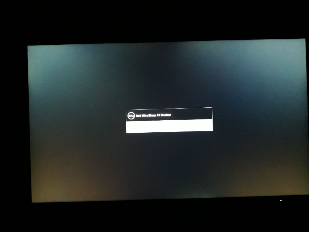 Mình ít thời gian ngày thứ, tin tưởng đặt hàng bên Tiki Trading xong háo hức chờ đợi hàng về mà có đôi chút thất vọng.
Không tin vào mắt mình, hở sáng hơi quá, chắc vì vậy nên hiển thị màu đen rất kém,  màu sắc rất nhợt nhạt. Dòng màn hình cao cấp của Dell mà màu nhợt nhạt hơn màn cũ của mình rất nhiều, sáng chói đau mắt. Góc dưới bên phải có 1 đốm (mưng) mờ, nhìn kỹ rất khó chịu. Vẫn vote 3 sao vì Tiki hỗ trợ nhiệt tình. Mong Tiki tư vấn đổi trả giúp mình sớm nhất có thể. Cảm ơn Tiki.