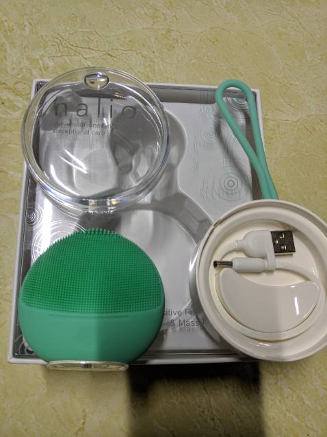 Giao hàng nhanh quá cỡ đỡ không kịp. Gói hàng tốt.
Hàng tốt rung mạnh, mềm, đẹp nữa, cảm giác sạch hơn