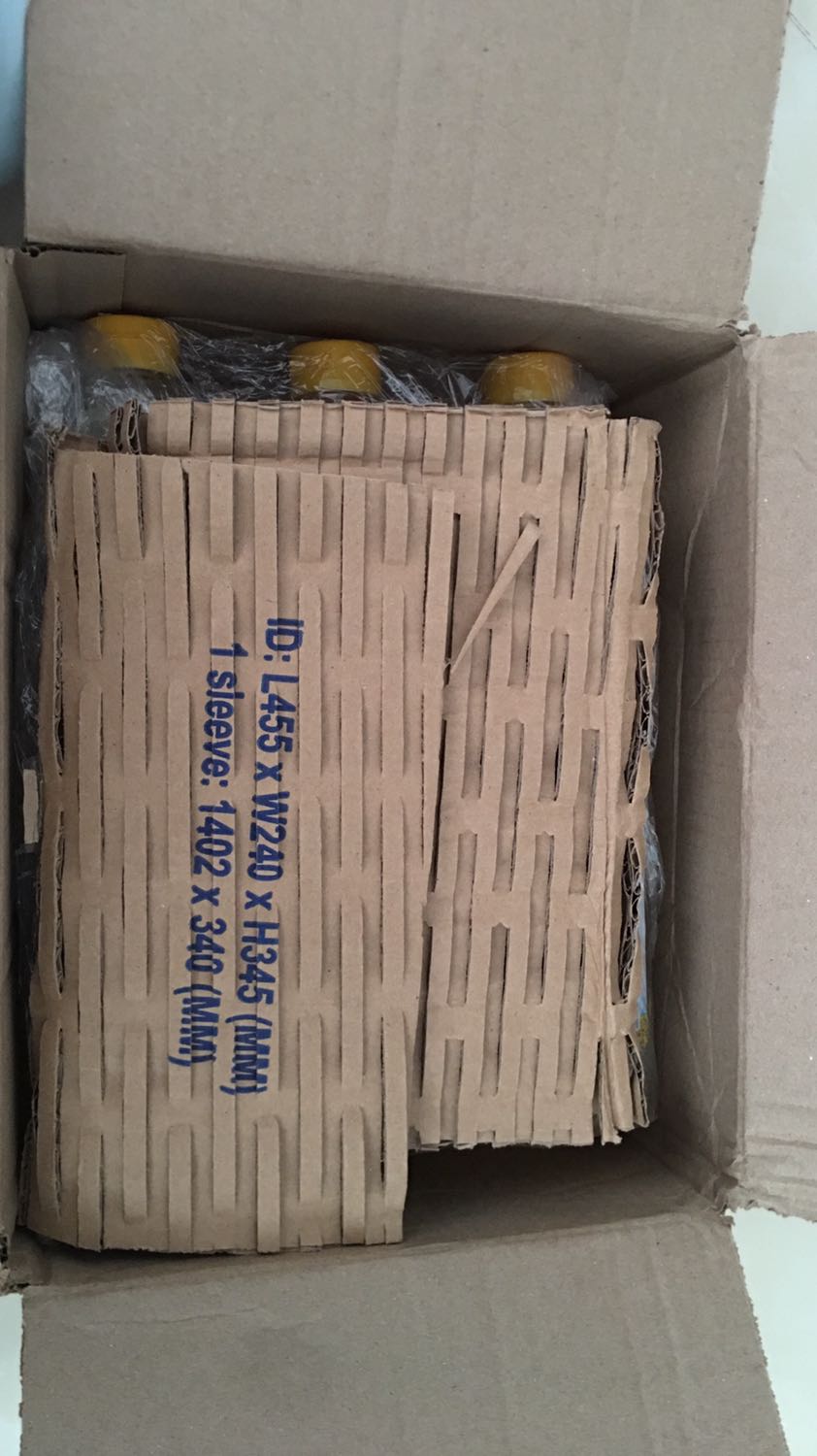 Tiki giao hàng kỳ quá
1. Biết là dịch giao hàng chậm, nhưng dự kiến giao mùa dịch là 16/9 mà nay 29/9, chậm thêm cả nửa tháng cho mặt hàng thiết yếu 
2. Nhà mình là hẻm thông, mà nhân viên tới giao hàng không gọi điện thoại thông báo, đứng ngoài ngõ gọi, chưa kịp nghe thấy, chưa kịp trả lời thì để hàng ngoài ngõ. Lỡ mất kiện hàng thì ai chịu trách nhiệm