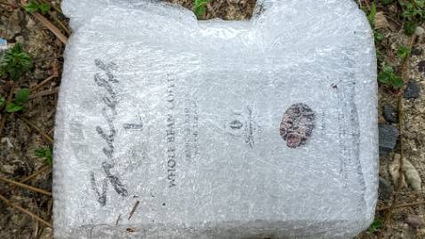 Đóng gói cẩn thận.bao bì đẹp giao hàng đúng hẹn.ok cho 5 sao