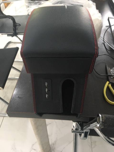 Mua 2 cái bình hoa mà giao 1 món đồ không liên quan, do nhờ người khác nhận dùm nên thanh toán luôn. Giờ báo với TIKI thì cũng nhận được email phản hồi, mã thu hồi này nọ nhưng từ ngày 23/4 đến nay là 4 ngày làm việc vẫn không thấy ai tới thu hồi hàng giao sai.

Mình có cả các đoạn video clip cắt ra từ camera an nình trong cty từ lúc nhận hàng đến lúc mở hàng ra nhưng cmt không load được video như ***.

Thật sự nản cách làm ăn ntn !