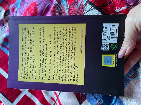 Sách mới bọc gói cẩn thận, in chữ đẹp, rõ nét, giao hàng nhanh lắm nha, mình mới đặt trưa qua, trưa nay nhận được luôn rồi😍😍 10đ shop nhé🍀