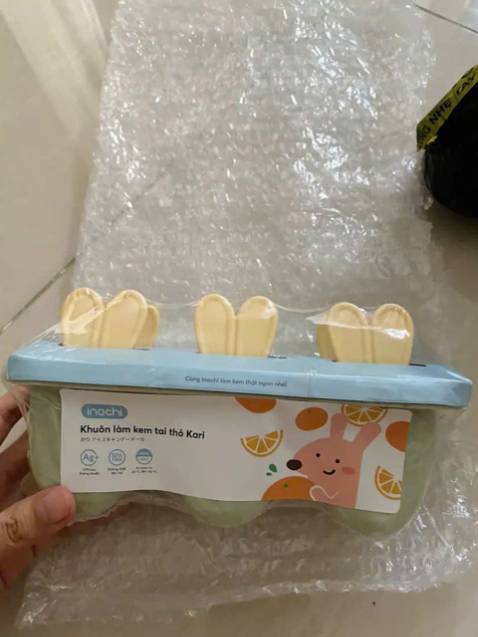 Vì làm kem nên ảnh hưởng trực tiếp đến người sử dụng nên các bạn cần tham khảo chất liệu nhé . Ngoài thị trường đầy rẫy các mặt hàng chất liệu thì không rõ , toàn hàng trung quốc loại 3 loại 4 . Riêng đối với sản phẩm này thì mình rất lòng với khuôn thiết kế đẹp ,hàng inochi thì khỏi bàn về độ uy tín và chất liệu rồi