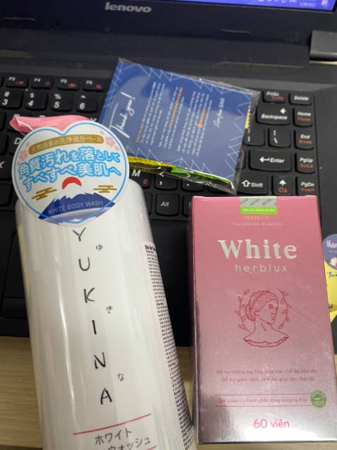 xài hiệu quả nha chị em. da kiểu sáng hồng mướt mướt. mình dùng hết liệu trình rồi tiện mua chai sữa tắm nên làm th êm hộp nữa uống duy trì. Hàng chính hãng đầy đủ tem mác lần nào mua shop cũng tặng quà! Tks shop nhiều