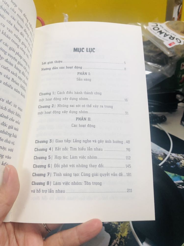 Sách tiki thì yên tâm chất lượng rồi, chỉ là mua sách cho cty mỗi lần chờ hoá đơn lâu quá, k có liền sau khi giao!