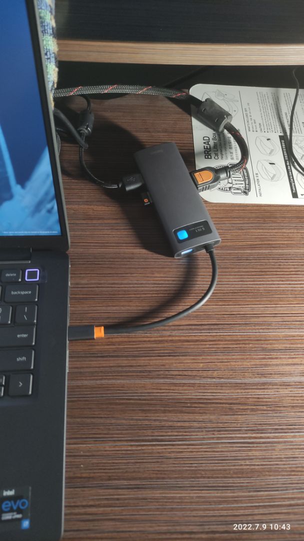 Sản phẩm tốt, chất lượng, giáo hàng nhanh, đóng gói cẩn thận. Vỏ kim loại cầm chắc tay và hơi ấm trong quá trình hoạt động.