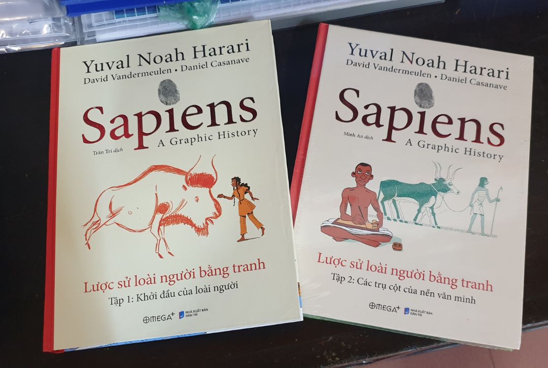 Omega đã rất nhanh khi cho xuất bản tập tiếp theo của bộ sách thú vị này!!
Thật sự đây là 1 bộ sách không thể thiếu trong gia đình nhà bạn. Sách chữ dành cho bố mẹ, sách tranh dành cho con trẻ. Nếu thêm cuốn Lược sử thế giới của E.H.Gombrich sẽ thành một sự kết hợp tuyệt vời về sách giáo khoa lịch sử thế giới cho trẻ!!!
