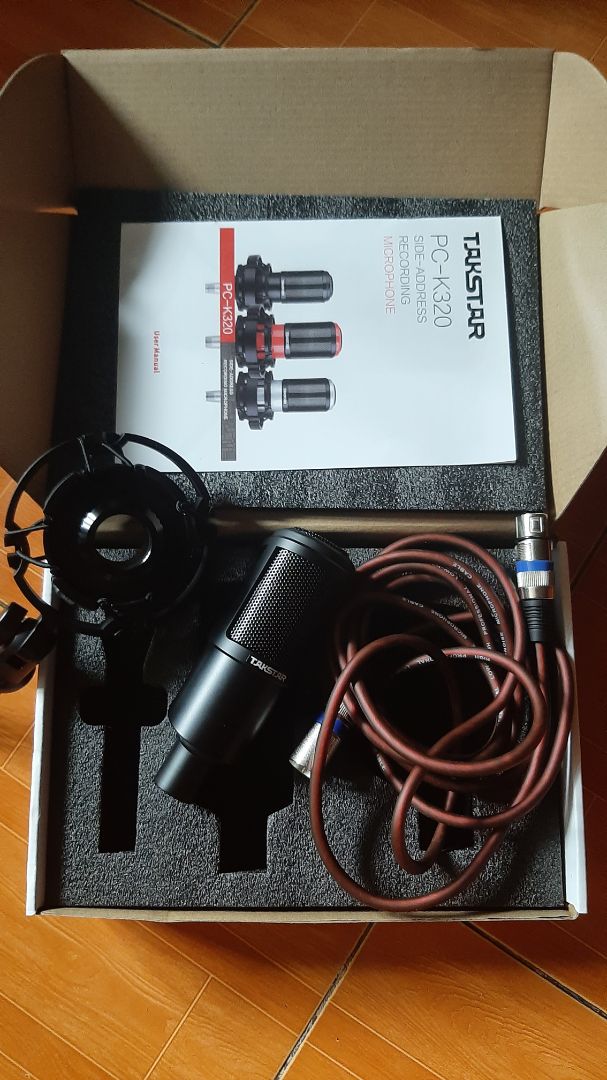 ok mặc dù trong mùa dịch nhưng tiki  giao hàng nhanh.  Sản phẩm chắc chăn có đầy đủ phụ kiện.  kèm tặng thêm dây mic.  nhưng tặng là đúng thôi rất khuyến khích tặng và gửi tặng sohp 5 sao.  mặc dù chưa sử dụng