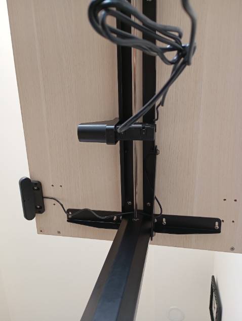 Tính năng chuẩn, hợp giá thành, dễ lắp ráp, ốc vít đầy đủ, simple xuất sắc