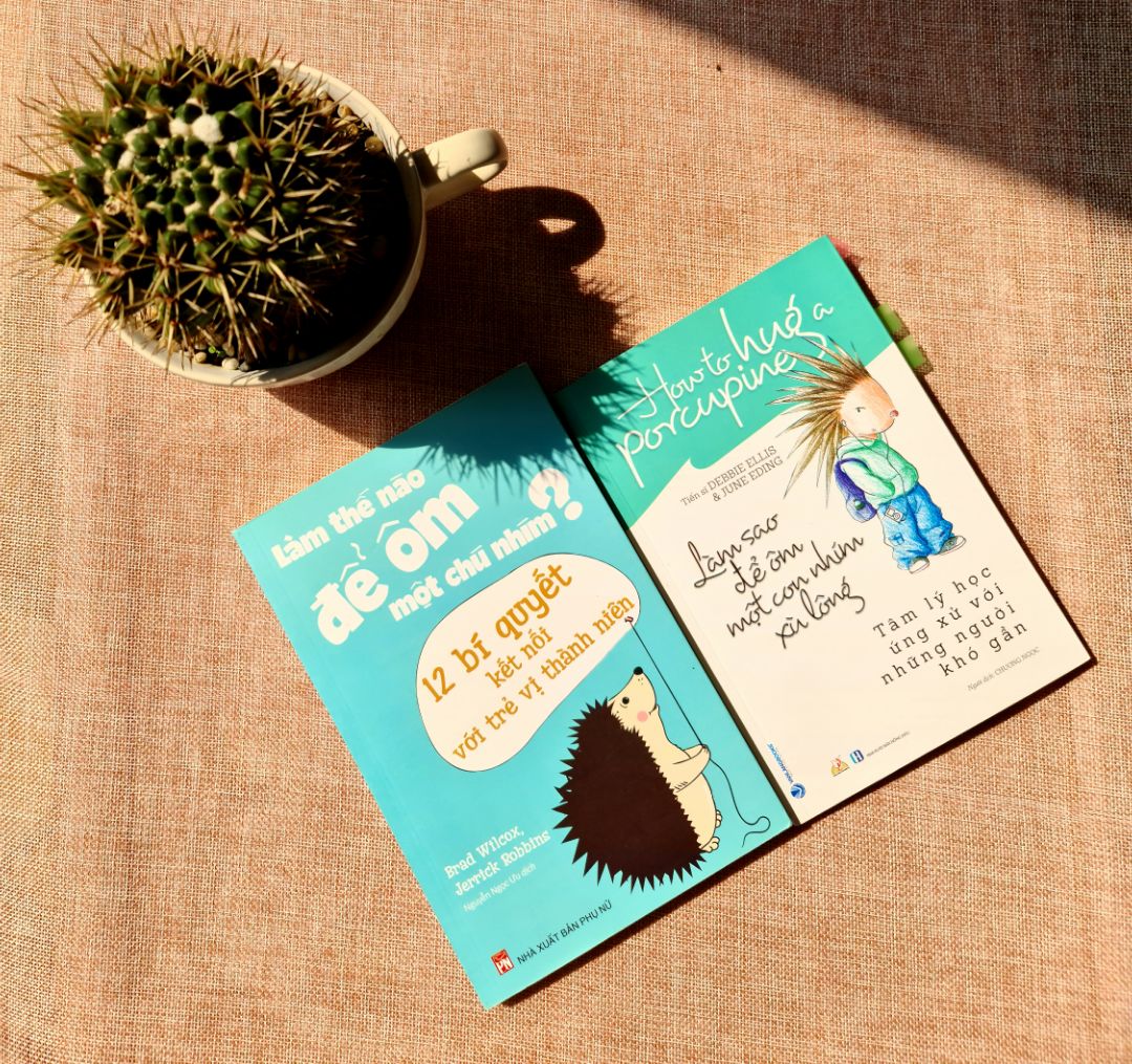 Một chú nhím xù gai nhưng thâm tâm vẫn rất cần yêu thương, muốn được thấu hiểu, chính là hình ảnh của các bạn mới lớn đang trải qua những ngày tháng trưởng thành khó khăn và cần được cha mẹ hiểu và yêu.