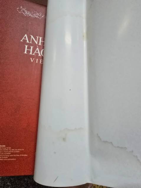 Sách bị ẩm. Vui lòng đổi lại