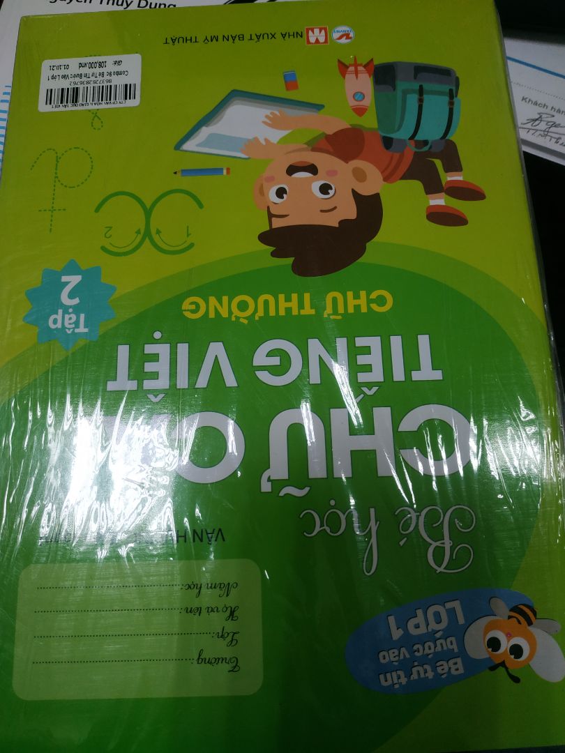 sản phẩm đóng gói đẹp. giao hàng nhanh. chưa bóc nhưng thấy giá hợp lý. Nên mua nha các mẹ.
