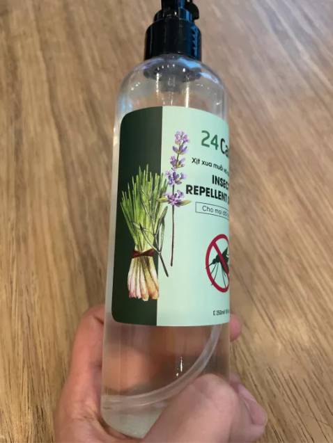 Giao hàng nhanh chóng 
Shop tư vấn dễ thương 
Đóng gói rất cẩn thận 
Đặt luôn 2 chai để xài xong lên đáng giá chất lượng 
Giá cả phải chăng Giao hàng nhanh chóng 
Shop tư vấn dễ thương 
Đóng gói rất cẩn thận 
Đặt luôn 2 chai để xài xong lên đáng giá chất lượng 
Giá cả phải chăng