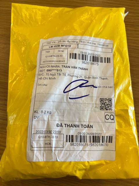 Ngoại quan: Sản phẩm có ngoại quan tương đối giống với mô tả. Số lượng dây rút đúng 100 cái.
Xuất xứ: Thương hiệu của Việt Nam.
Sản xuất: Tại Việt Nam. 
Chất lượng: Dây rút được làm bằng nhựa dẻo màu trắng, bản to và dài, chắc chắn. Tiện dùng cho các nhu cầu hàng ngày.
Thời gian giao hàng: Thời gian giao hàng mất 5 ngày, đặt từ 18:37, Thứ tư 23-*** đến 12:01, Thứ hai 28-*** sản phẩm mới được giao đến tay. Thời gian giao hàng chưa hài lòng lắm, dịch vụ giao hàng tầm 3 ngày là ok nhất.
Thái độ nhân viên giao hàng: Ổn, chịu hợp tác với tôi trong việc giao hàng. 
Giá sản phẩm: Giá sản phẩm chưa phải là giá tốt nhất trên sàn nhưng đổi lại sản phẩm chất lượng, uy tín nên với mức giá 17k/100 cái cũng là hợp lý, miễn phí ship. 
Tổng quan: Sản phẩm có chất lượng khá ok, chắc chắn, giá tiền hợp lý, giao hàng đủ số lượng. Tuy nhiên, thời gian giao hàng còn lâu, cần cải thiện tốc độ giao hàng nhanh hơn nữa. Cảm ơn mọi người đã đọc.