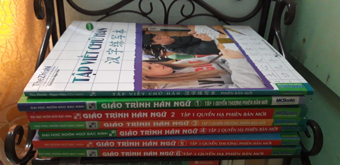 Sách rất chi tiết, vì mình mới bắt đầu nên chưa thể nói j nhiều nhưng Nên mua nếu có quyết tâm muốn tự học