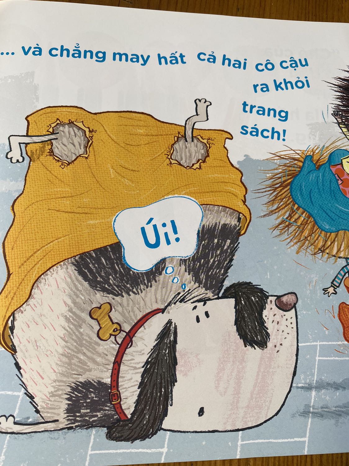 Tikifast giao hàng nhanh còn được free ship nữa 😘. Hình ảnh và màu sắc sản phẩm đẹp, nội dung phù hợp với bé.