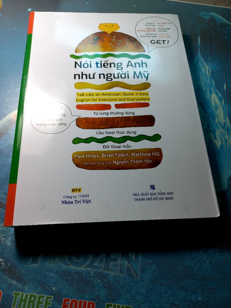 Sách hay tuy nhiên bìa Sách hơi cũ 1 chút ạ