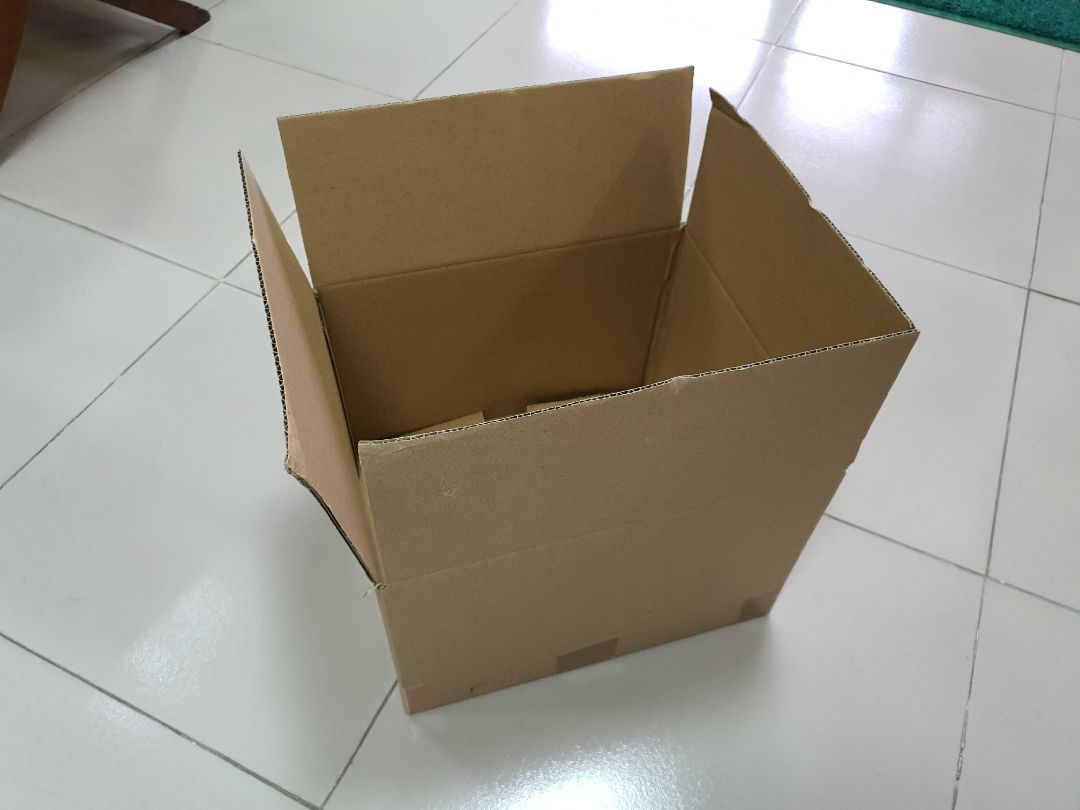 giao hàng sớm
quá trình vận chuyển thùng bị móp
chất lượng giấy tạm được.