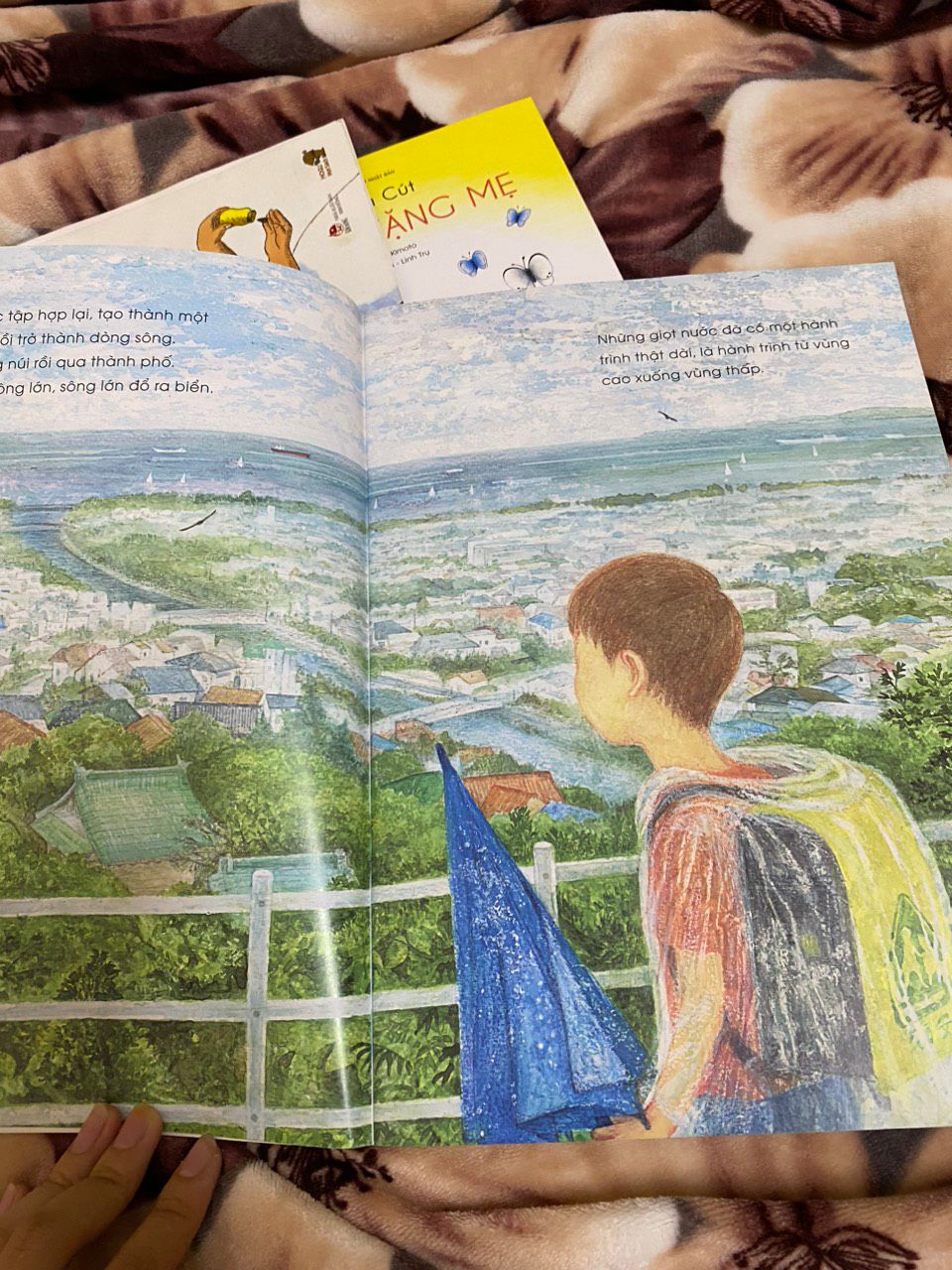 mình thấy cuốn sách không những dạy con mà người lớn đọc cũng hợp, nhẹ nhàng nhưng có ý nghĩa rất hay