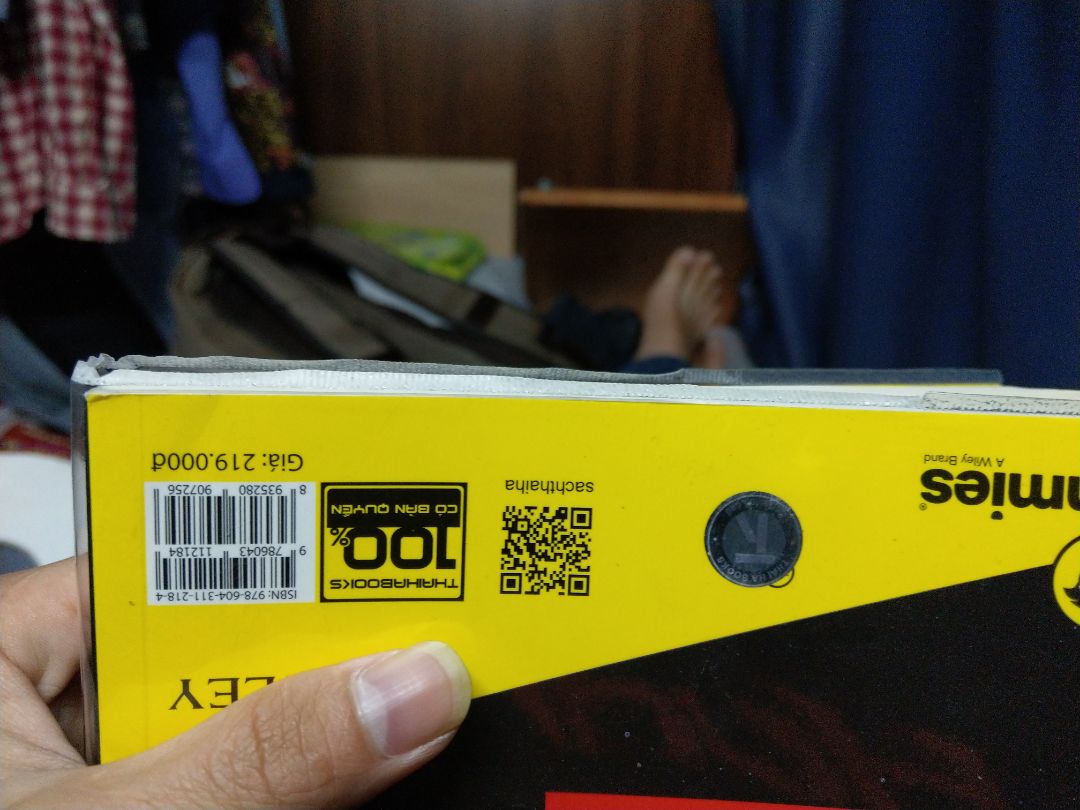 Mình mua 4 cuốn forr Dummies thì 4 cuốn bọc book care đều tệ.